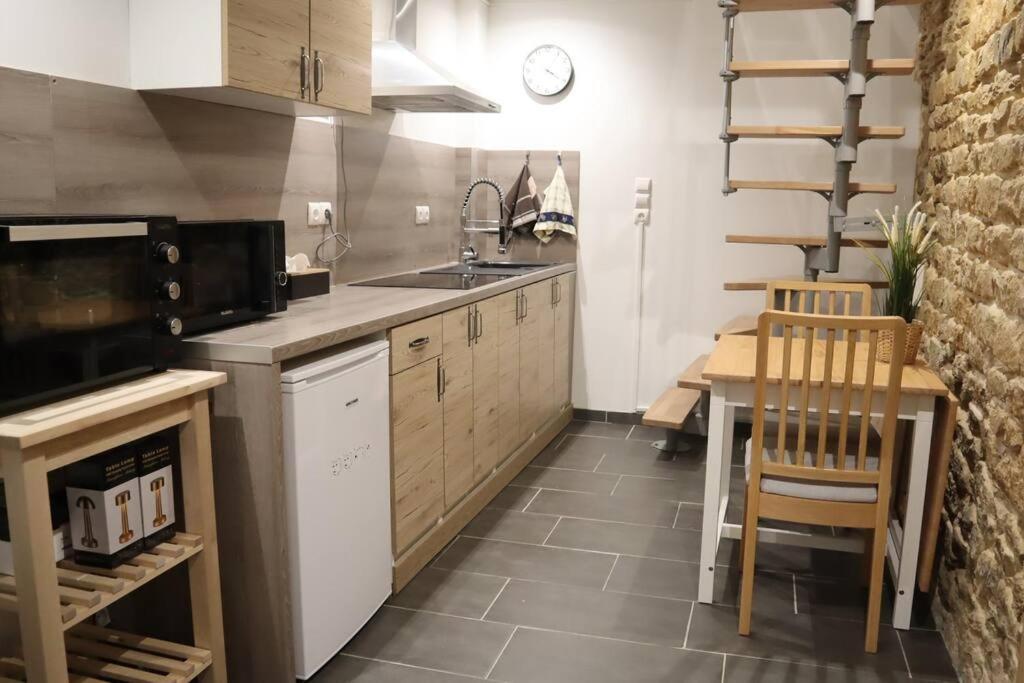 Maison Atypique, Centre-Ville 2+2 Pers Sauna Ir Sedan Kültér fotó
